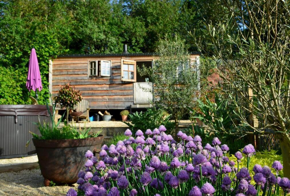 Luxury, Rural Shepherds Hut With Hot Tub Nr Bath Bristol Exterior foto